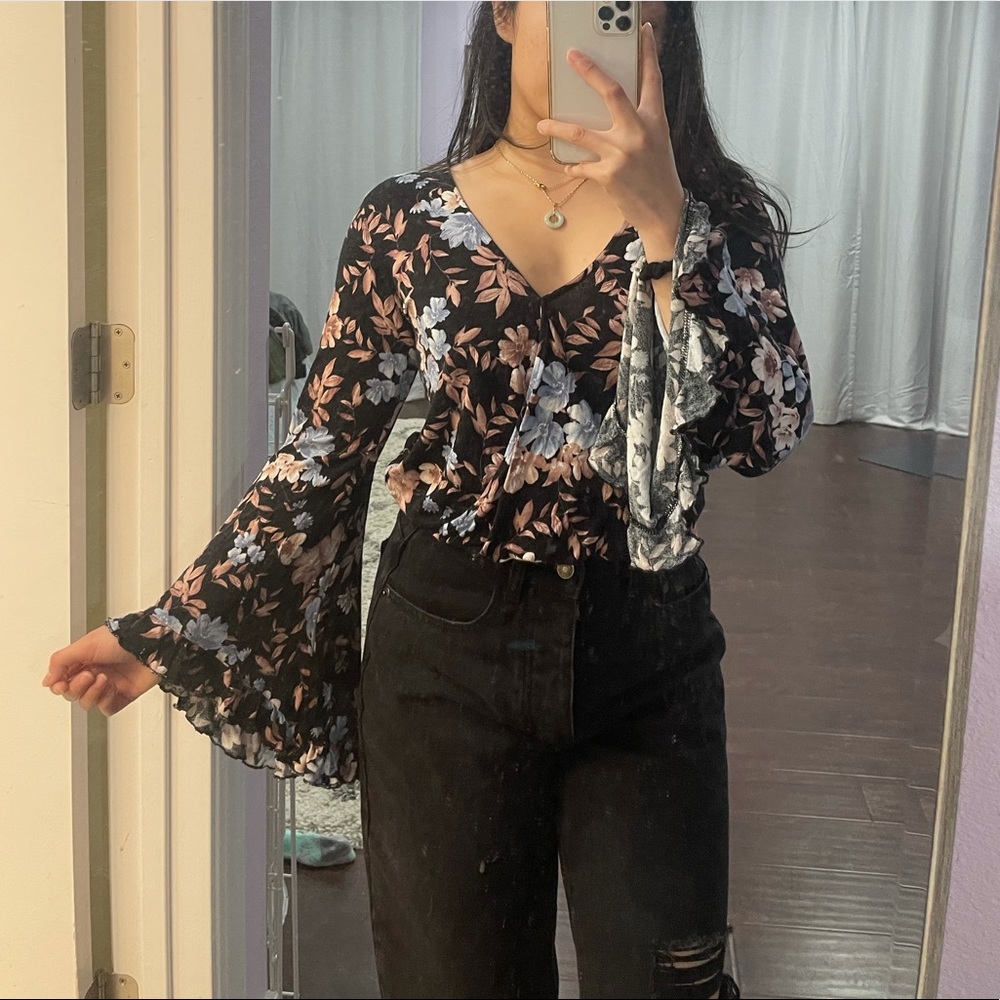 American Eagle Crepe Blouse